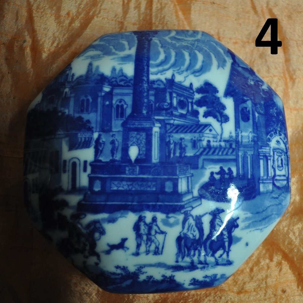 SALE* blue & white candy dish with lid Chinoiserie victoriaware (4)